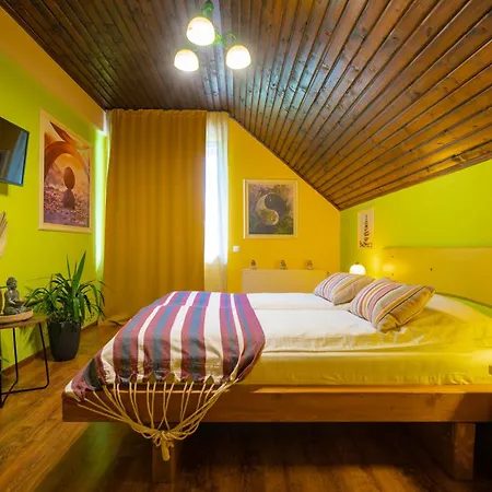 Art'e Boutique Bed & Breakfast *